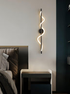Fidora Applique murale sculpturale en laiton et silicone